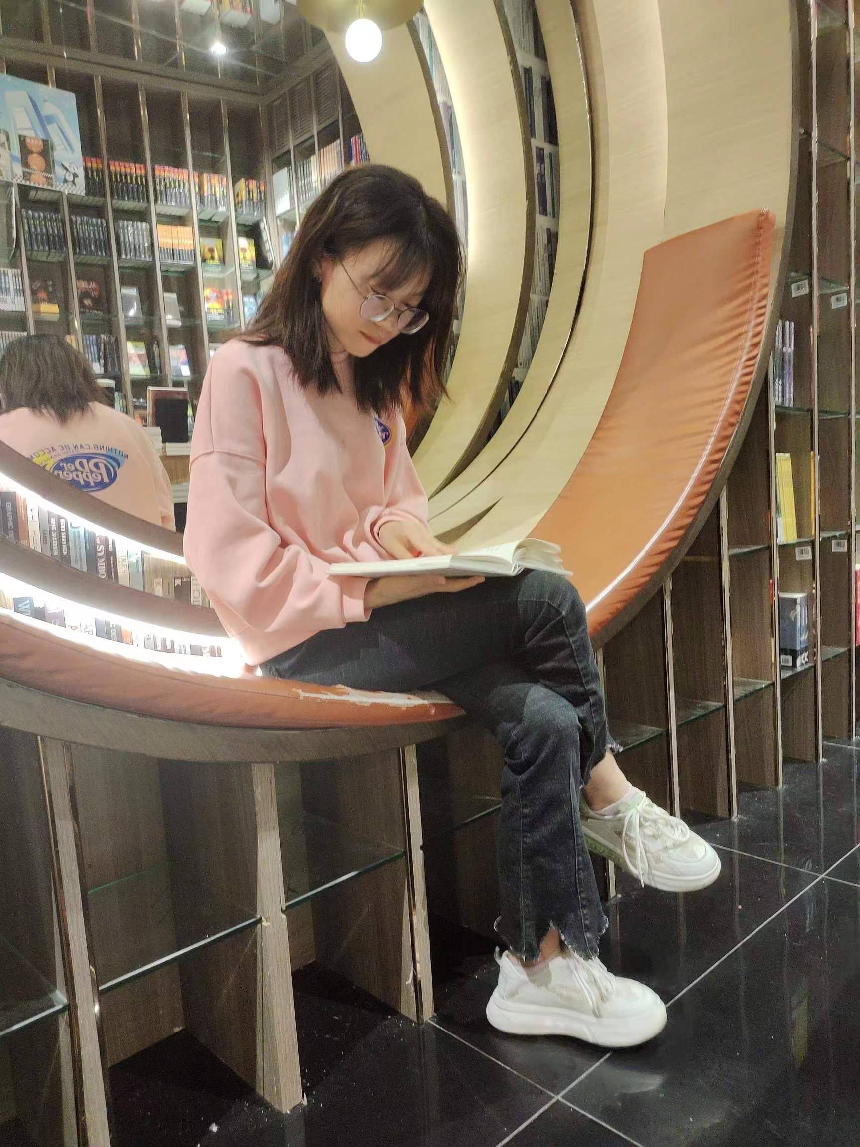 李娇娇.jpg